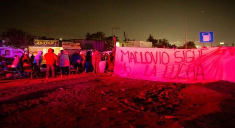 Residentes de Maclovio Rojas bloquean nuevamente la carretera Tijuana-Tecate