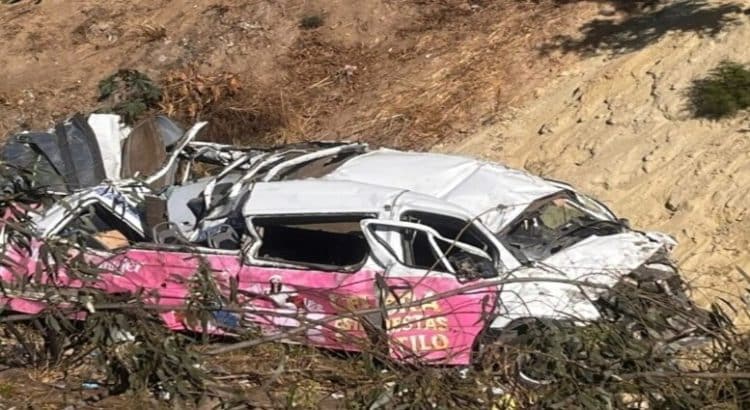 Accidente en el libramiento Sur de Tijuana deja 11 lesionados