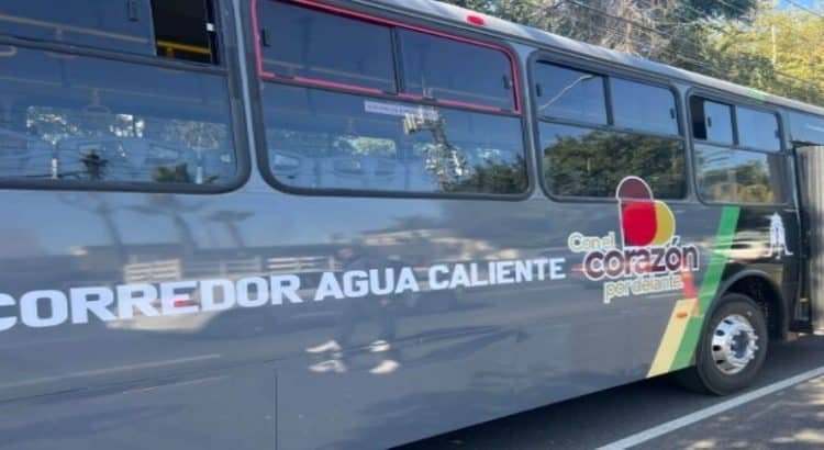 Camión negro de la ruta Agua Caliente cobrará 20 pesos si no se hace pago digital