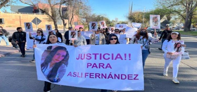 Exigen justicia por Asli Fernández de 29 años Exigen justicia por Asli Fernández de 29 años