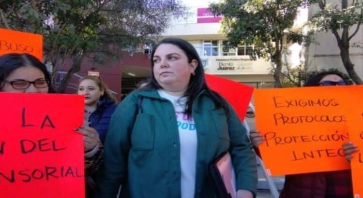Padres del CAM de Playas de Tijuana se manifestaron en el ISEP