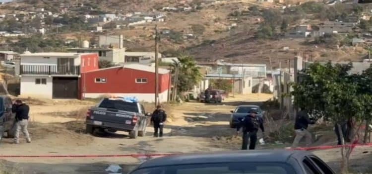 Hombre asesina a su cuñado y secuestra a su hija