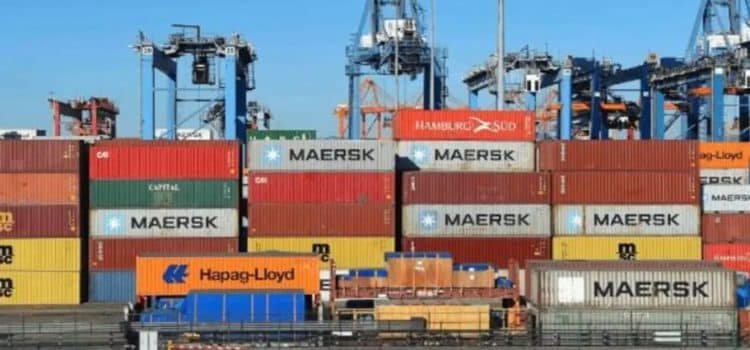 Sufren caída de 30% exportaciones a EUA por Tijuana por aplicación de arancel