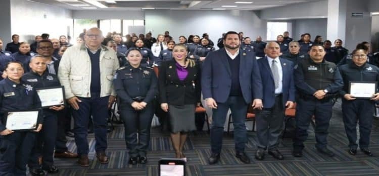 Reconocen a más de 100 mujeres policías en Tijuana