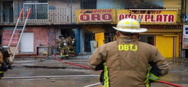 Descubren bar clandestino tras un incendio en edificio
