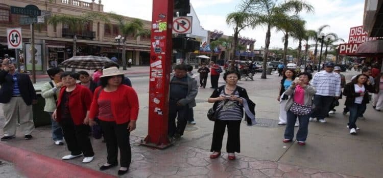 Se recupera afluencia turística en Tijuana tras restricciones en garitas