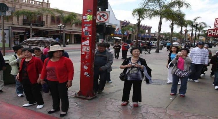 Se recupera afluencia turística en Tijuana tras restricciones en garitas