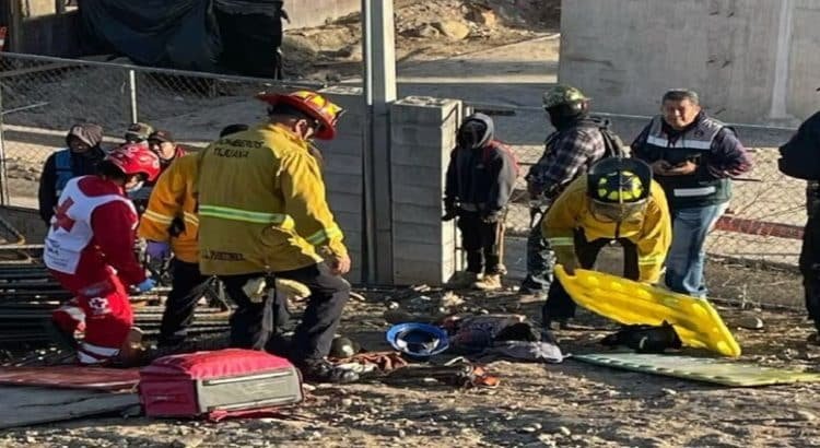 Trabajadores del Viaducto elevado resultan heridos tras caerle una viga