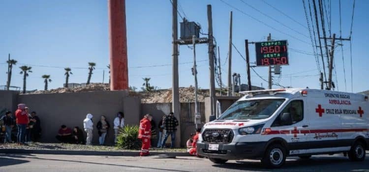Accidente en la carretera Rosarito-Tijuana deja 16 personas lesionadas