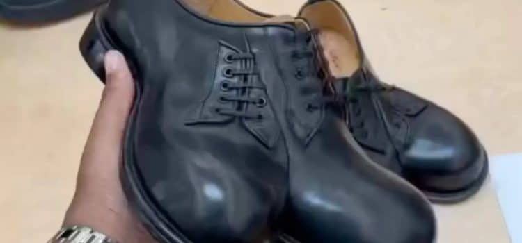 ¿Doblemente cómodos? lanzan zapatos con “innovador diseño”
