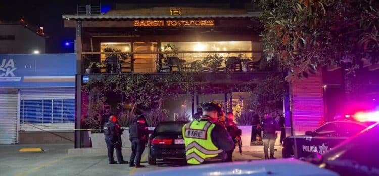 Detienen a dos por intento de incendio al café Baristi en Tijuana