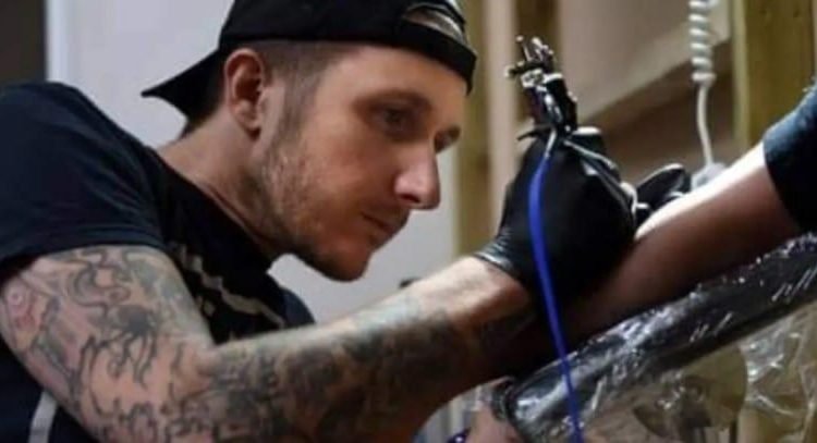 ¿Te harías un tatuaje a ciegas?