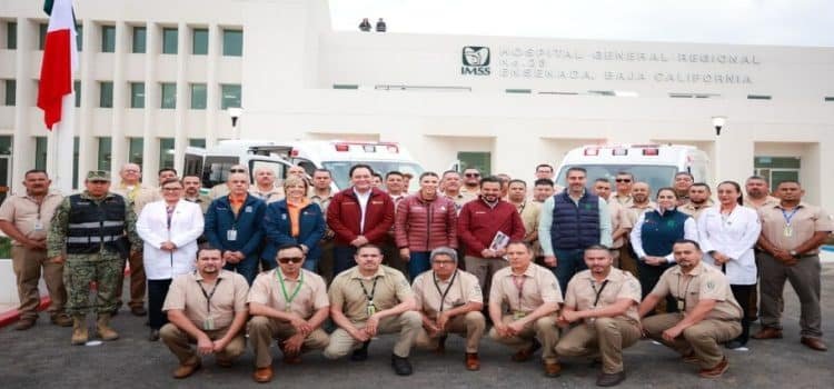 Refuerzan servicios médicos en Baja California con nuevo hospital y ambulancias