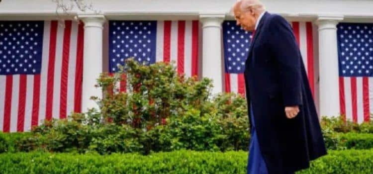 Se hunde la popularidad de Trump