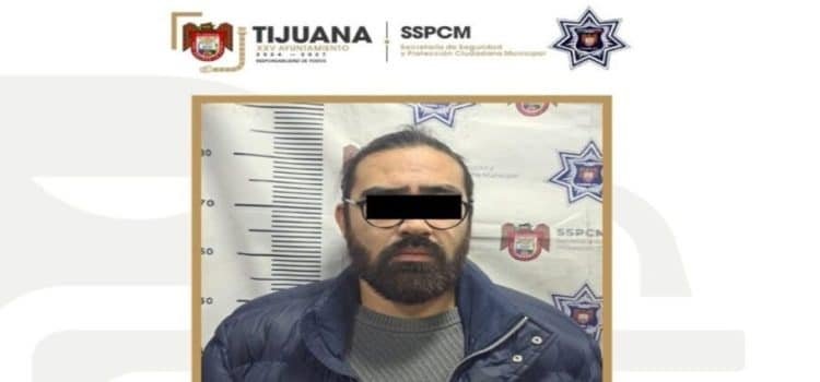 Detienen a hombre por cometer presunta violencia familiar