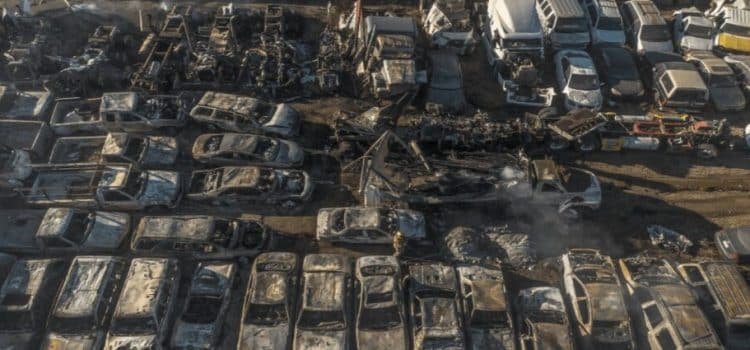Incendian Grúas Arredondo tras el asesinato de propietarios