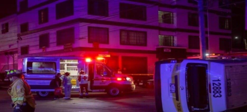Menor de edad chocó contra un taxi en Playas; murió una pasajera