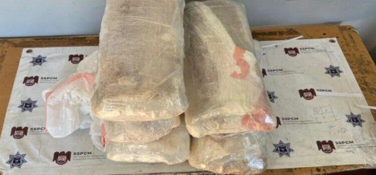 Hombre reporta droga plantada dentro de su auto en Tijuana; Tenía 22 Kg de Cristal