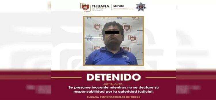 Detienen a hombre por lesionar con arma blanca a empleado de Oxxo