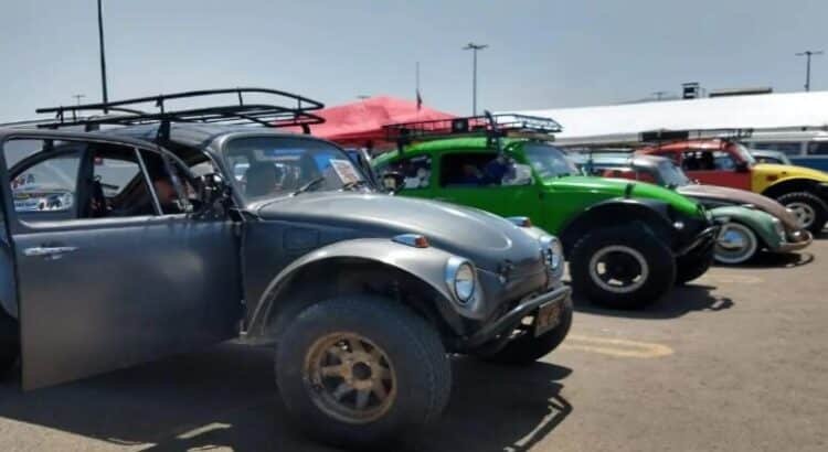Tijuana celebró el día del vocho con una exhibición