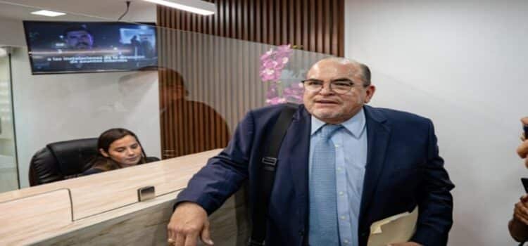 Investigan a exfuncionario por compra irregular de software