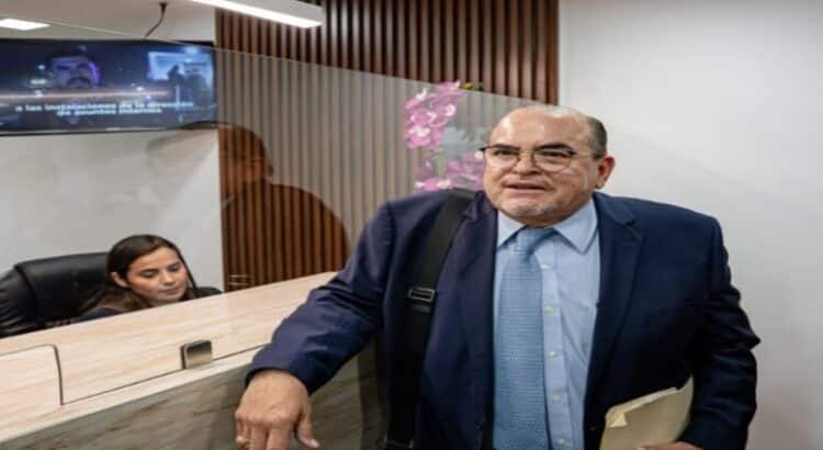 Investigan a exfuncionario por compra irregular de software