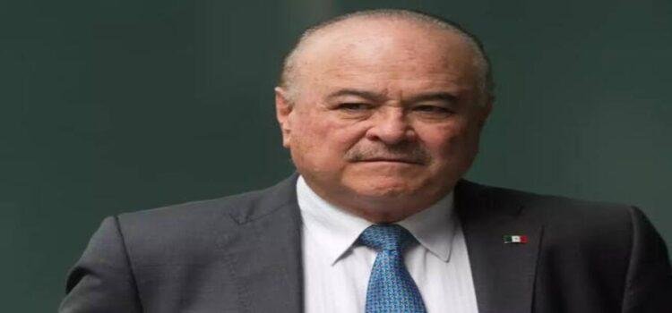 Investigan a exgobernador de Baja California tras incautación de 15 millones de combustible