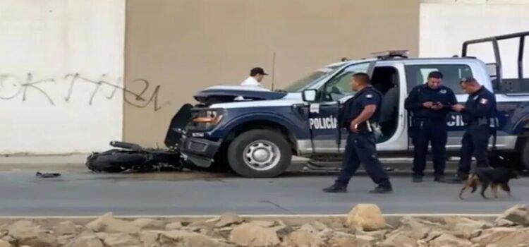 Pareja pierde la vida al chocar contra patrulla de Policía