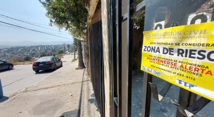 36 viviendas en riesgo por movimientos de tierra en la colonia Reforma
